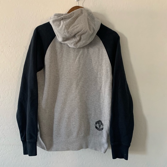 Nike Men's Gray and Black Hoodie - Picture 2 of 6